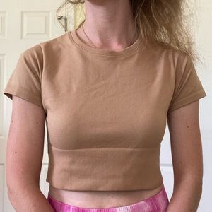 NWT Aerie crop top, activewear, size medium.